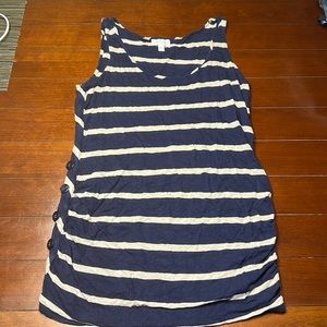 Maternity tank with side buttons